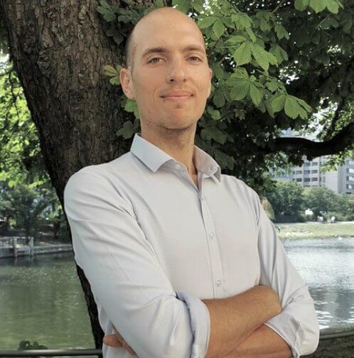 Headshot of Moritz Oster