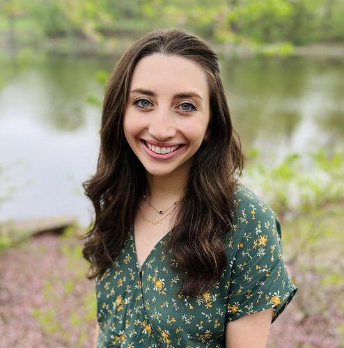 Headshot of Meredith Raab