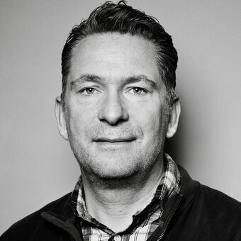 Headshot of Stephen Allcock